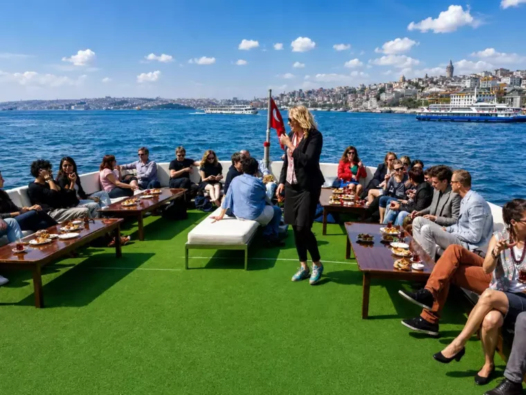Bosphorus Cruise with Egyptian Bazaar