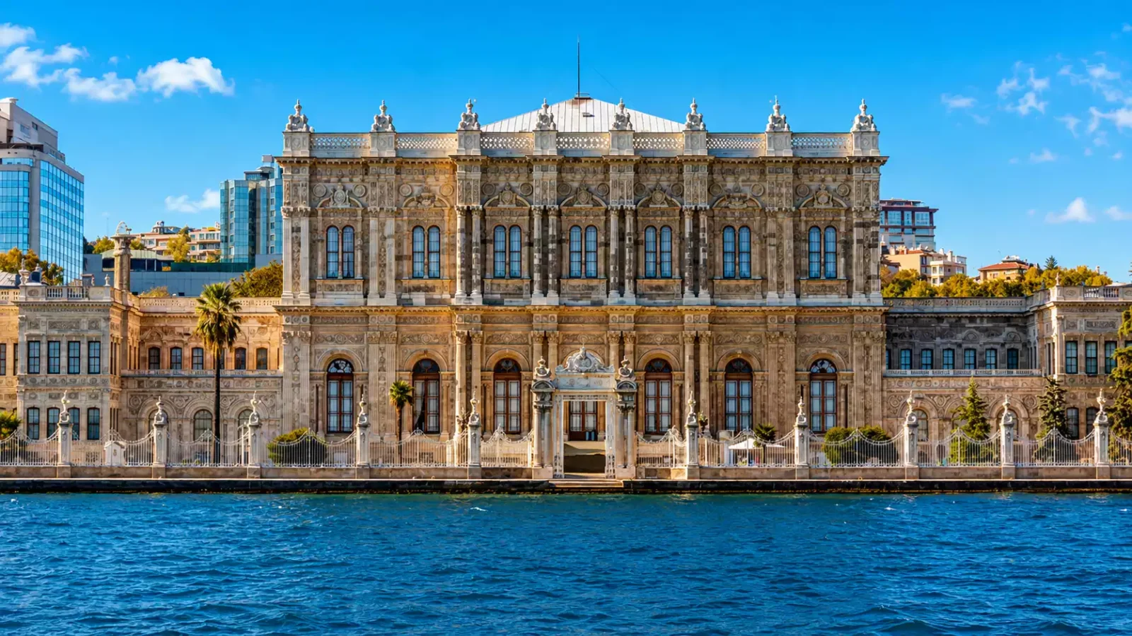 Dolmabahce Palace with Bosphorus Cruise on the Bosphorus View