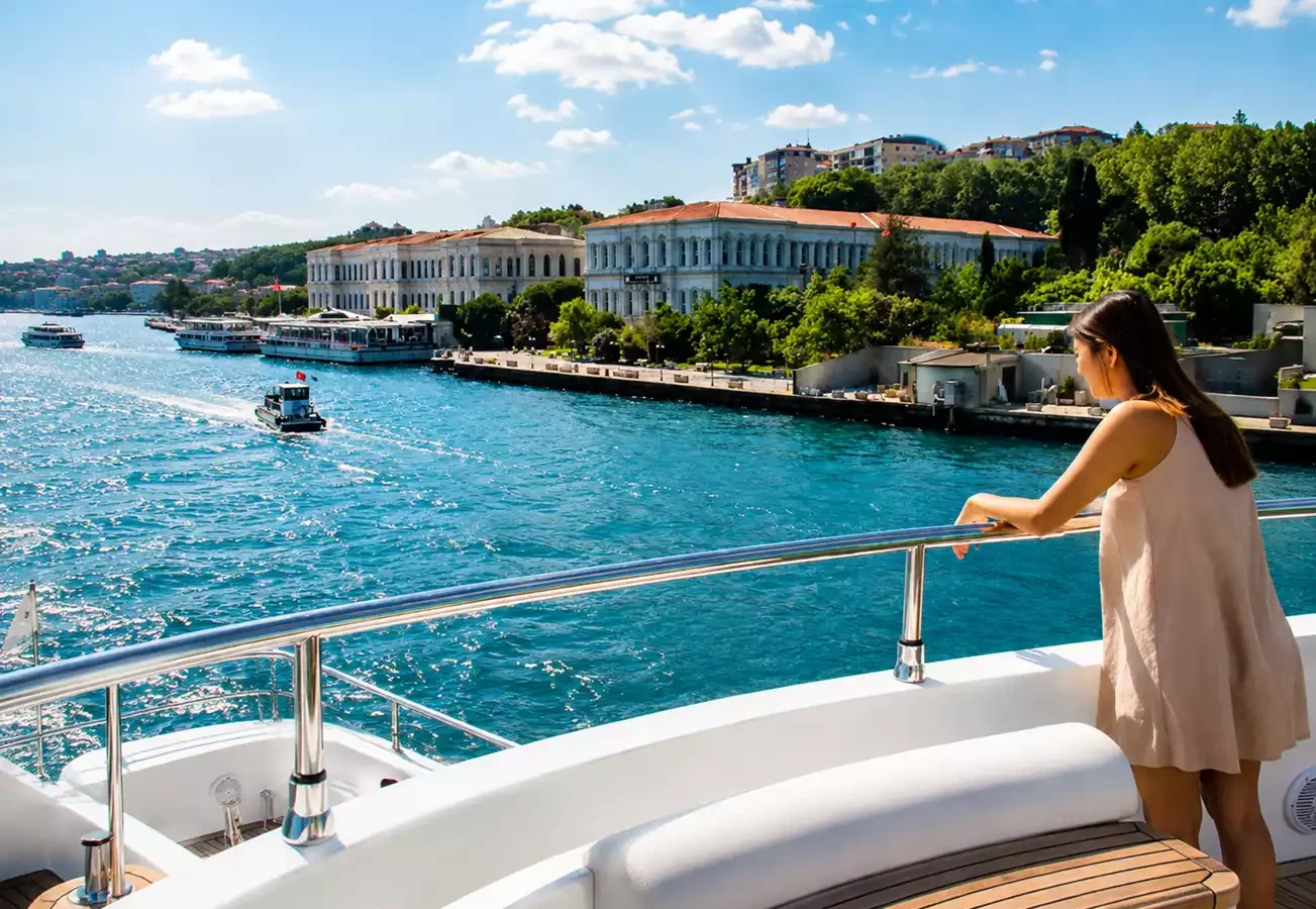 Istanbul Bosphorus Boat Cruise - Ciragan Palace