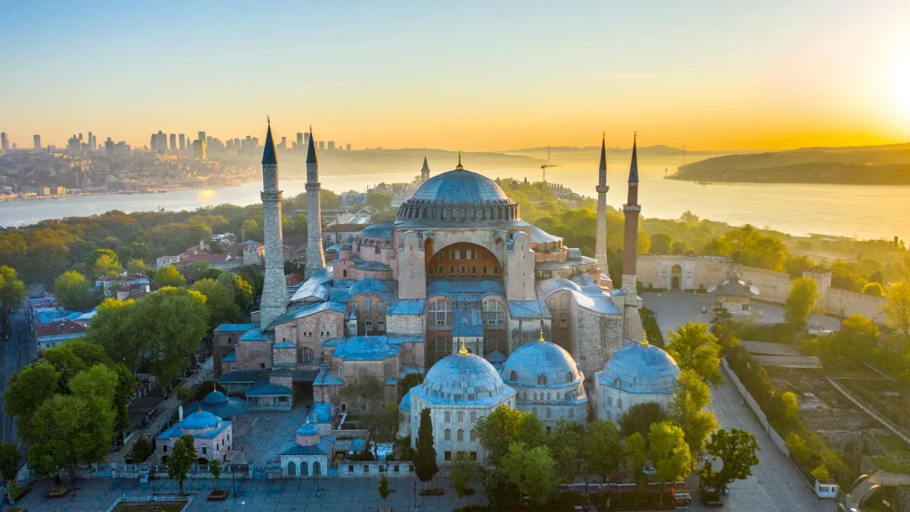 Hippodrome of Constantinople: Ancient Sultanahmet Square